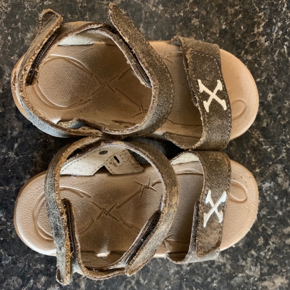 Twisted X Toddler Sandals - Picture 2 of 2